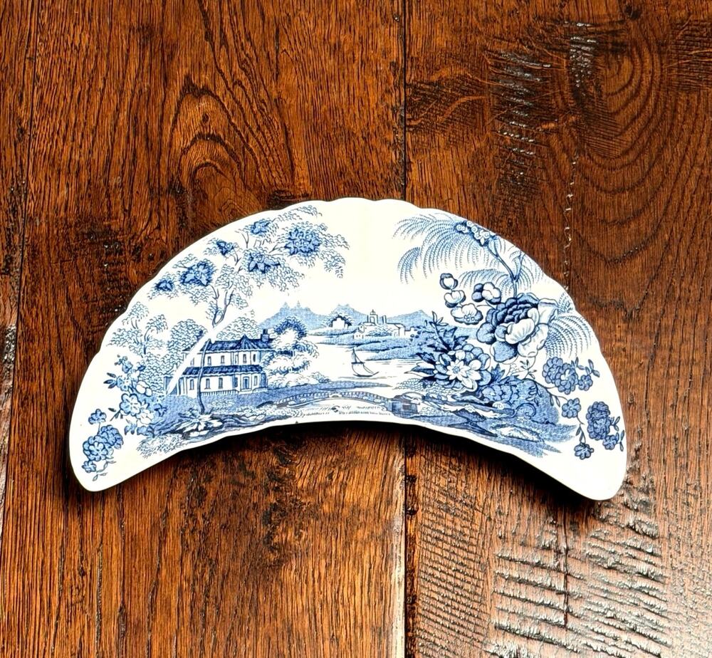 Vintage Clarice Cliff Royal Staffordshire Blue Tonquin Bone Dish